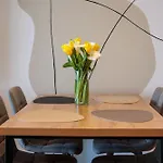 Daire For - 2br With Free Garage Parking *