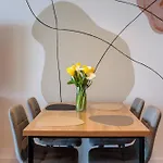For - 2br With Free Garage Parking Daire *
