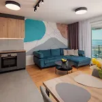 For - 2br With Free Garage Parking * Split