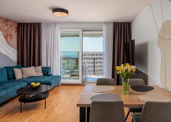 Apartment For - 2br With Free Garage Parking Split